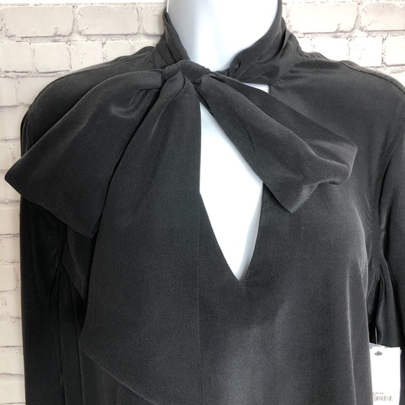 Equipment Tops - Equipment Femme 100% long bell sleeve silk Blouse